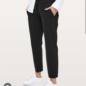Lululemon Black On The Fly Size 4 Pants